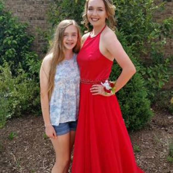 Meet your Posher, Melanie - Picture 1 of 1